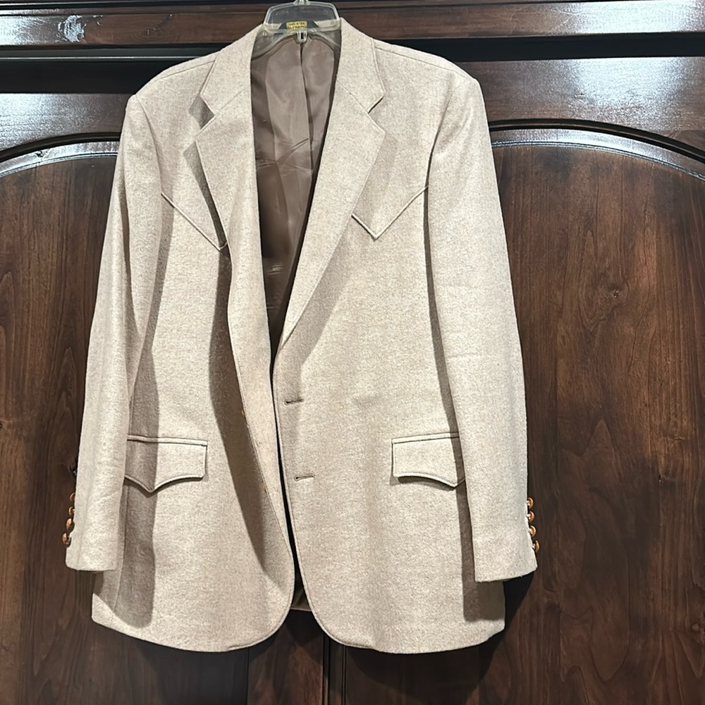Men’s wool blazer